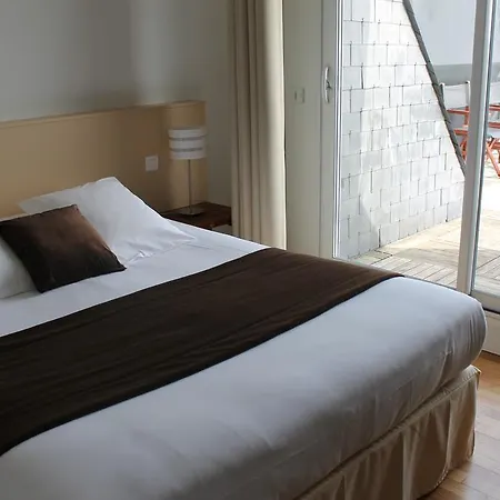 Le Poisson D'avril Hotel 3*